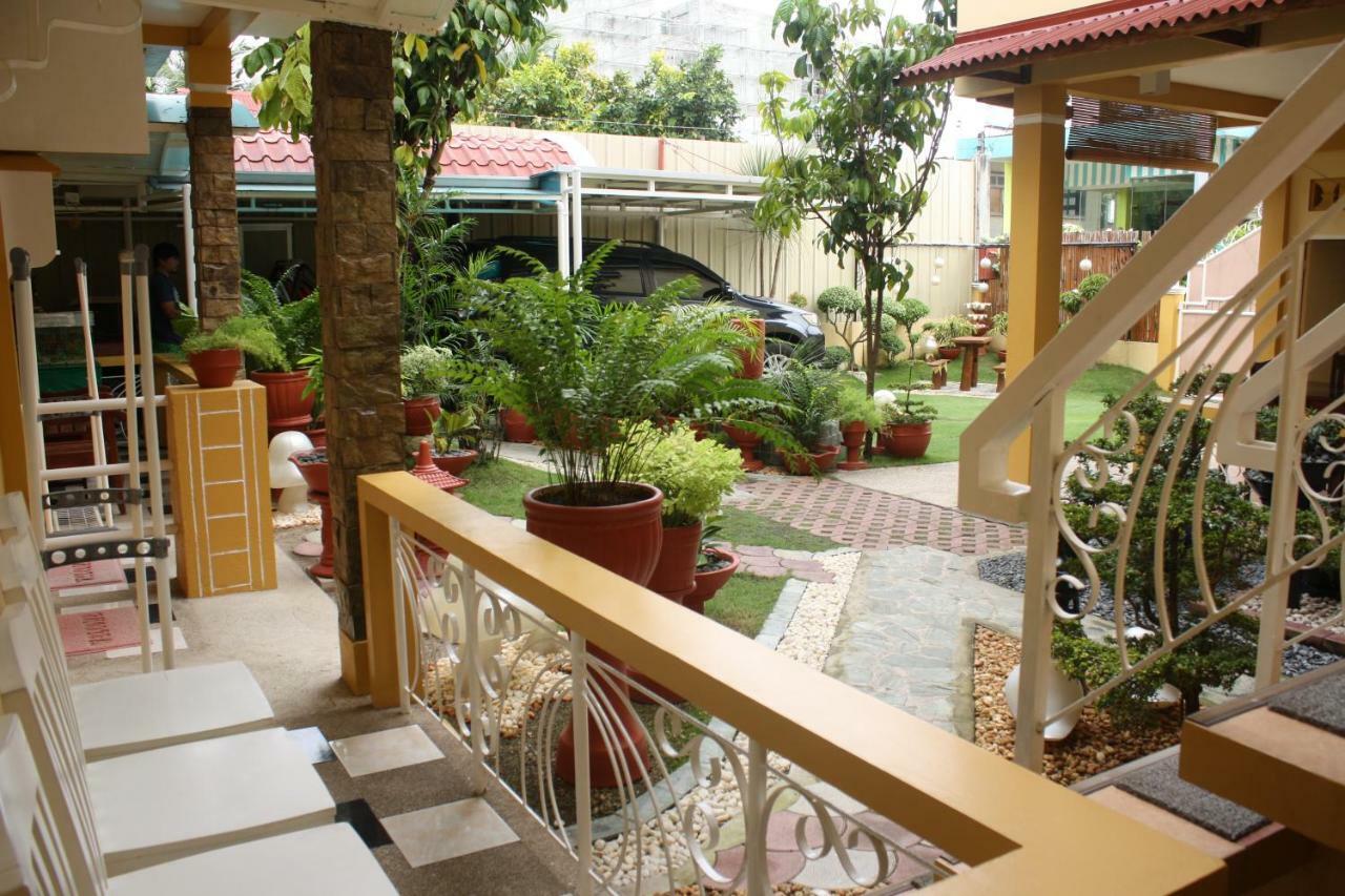 Oslob Malonzo Pension House Exterior foto